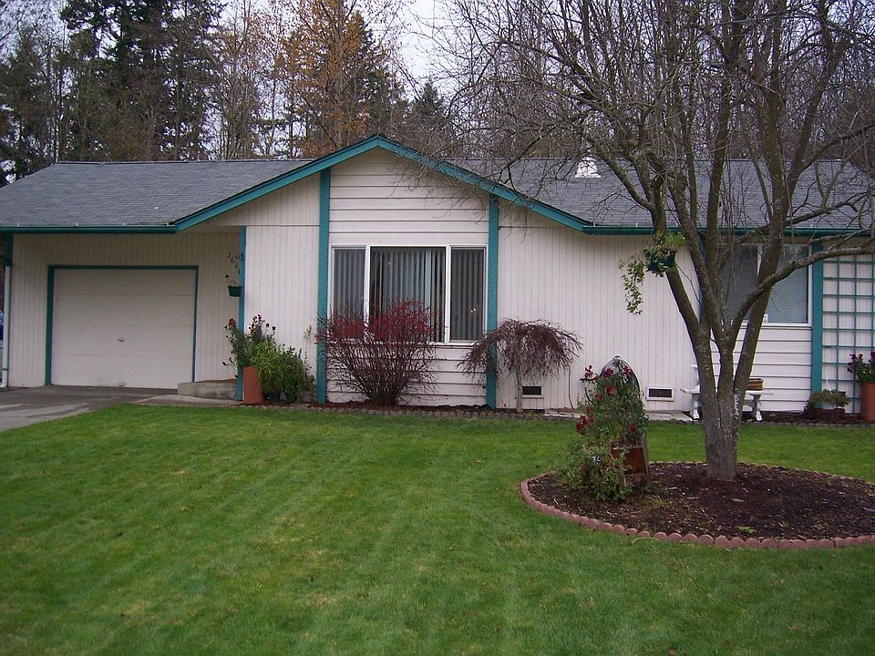 Move in ready! Two spacious bedrooms, one remodeled bath, best price in town