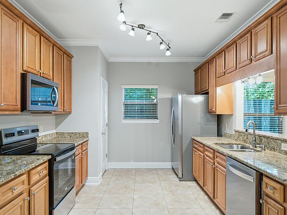 2nd image of 105 Duloft St