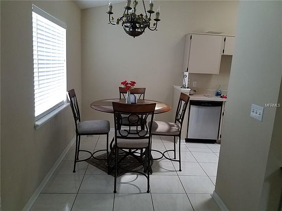 4th image of 1602 Winter Green Blvd