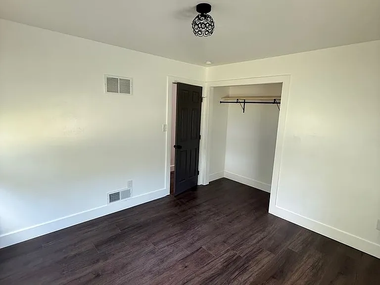 135 Grandview Ave — Photo 7