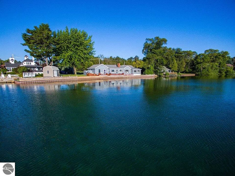 1st image of 111 S Shore Dr
