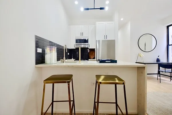 Rented by New Holland Residences | media 4