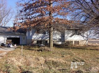 1819 Maple Rd, Defiance, IA 51527