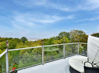 18 Mountain St, Highlands, NJ 07732