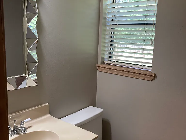 4601 Randolph Rd — Photo 17