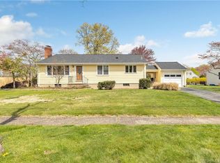 28 Middlebrook Rd, Stratford, CT 06614