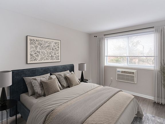 3rd image of 5 E Mason Ave #101