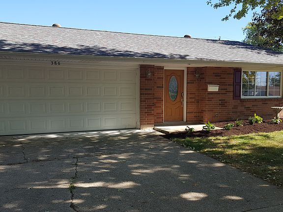 2nd image of 386 Thomas Dr