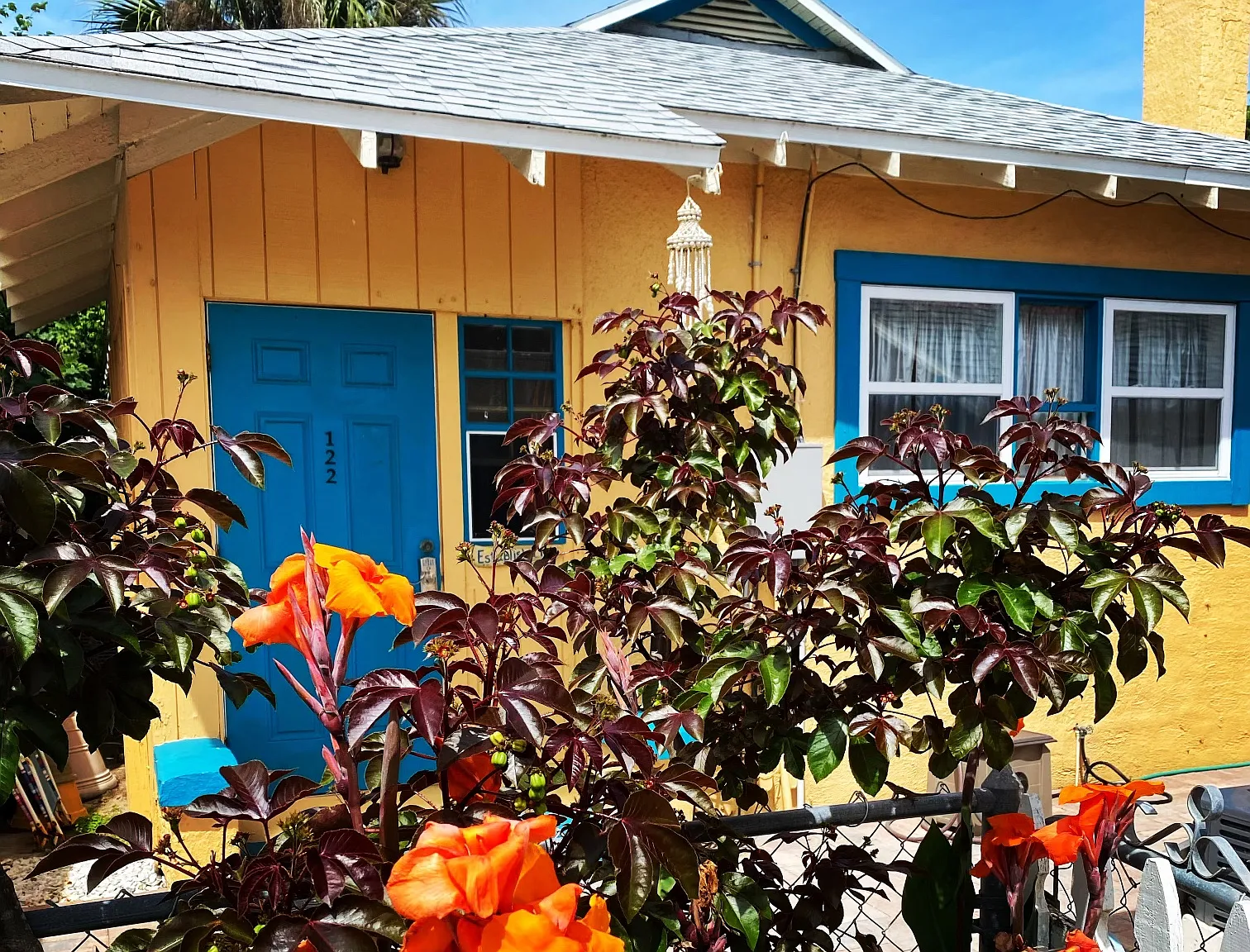 S Oleander Ave, Daytona Beach — Photo 1