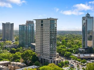 2881 Peachtree Rd NE APT 802, Atlanta, GA 30305