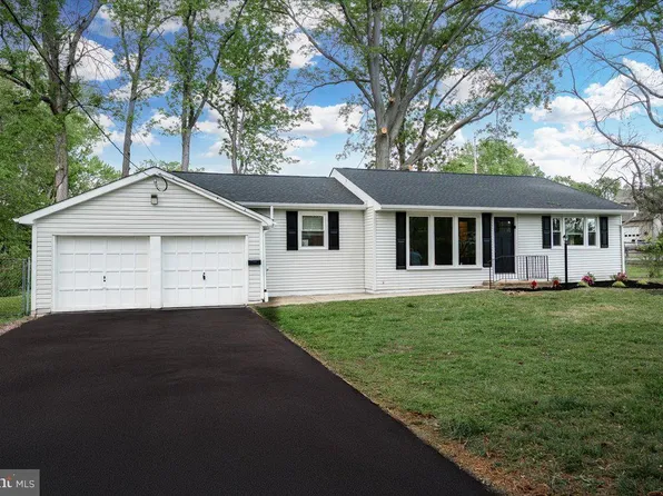 244 Old Churchmans Rd, New Castle, DE 19720