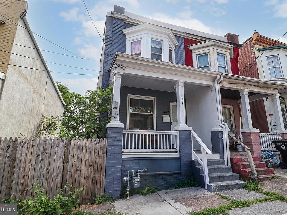1st image of 442 Crescent St