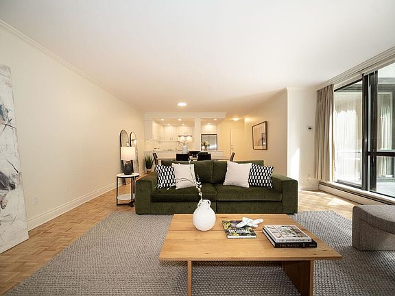 3rd image of 4900 Cartier St #311
