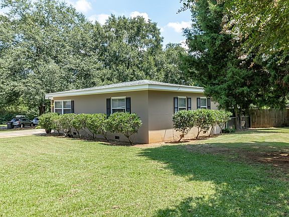 5th image of 2410 Brentwood Pl
