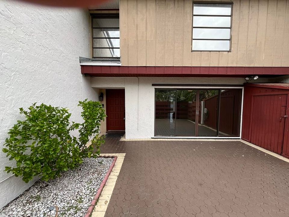 1st image of 3094 Bermwood Ln #237