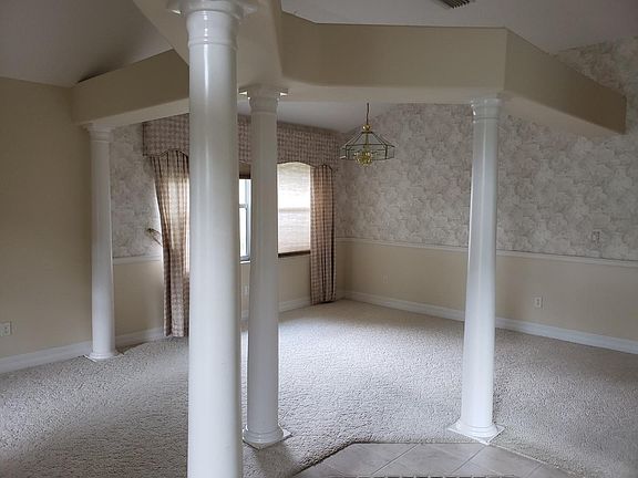 3rd image of 13 Sandpiper Ct