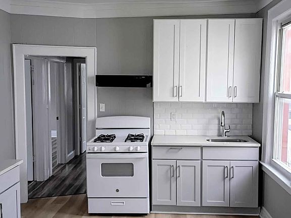 3rd image of 757 S 16th St #2DA