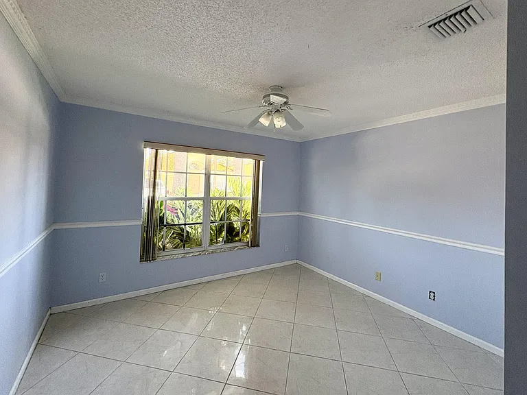 3771 Newport Ave — Photo 20