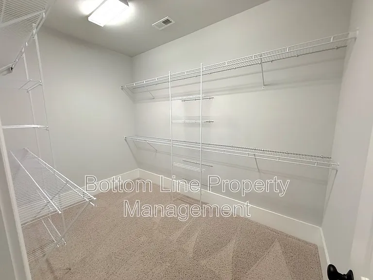 5218 Kelly St — Photo 21
