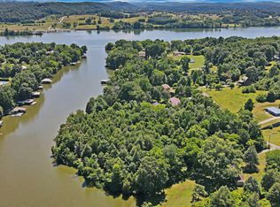 179 Channel Dr, Loudon, TN 37774