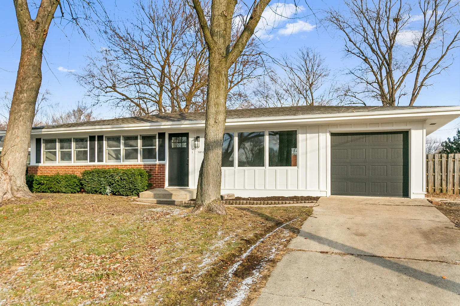 1812 Lucylle Ave photo 1