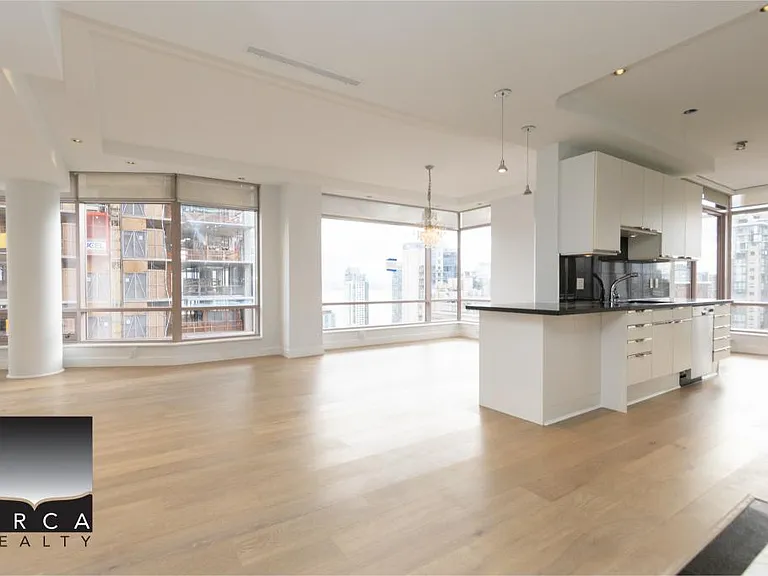 1500 Alberni St #18B — Photo 5
