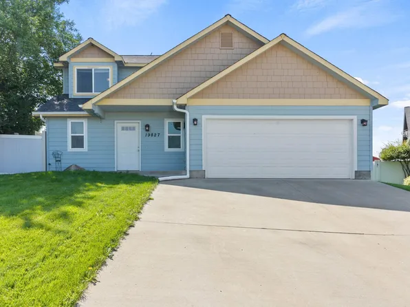 19827 E 1st Ct, Greenacres, WA 99016