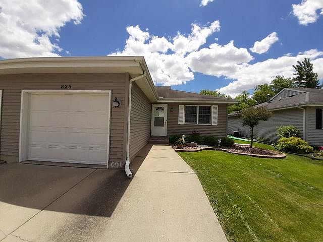 1st image of 825 Covey Ln