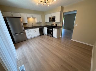 1826 Stoneview Ct, Grove City, OH 43123