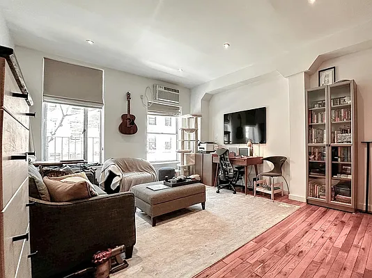 Rented by Metropolitan Property Group | media 1