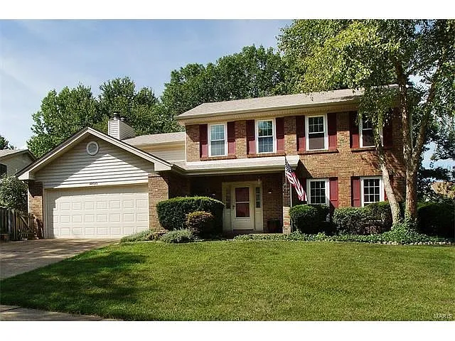 800 Eaglebrooke Dr photo 1