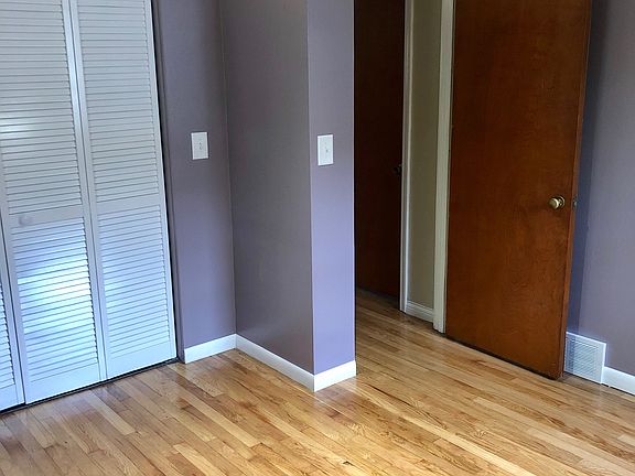 4th image of 812 Sanborn St