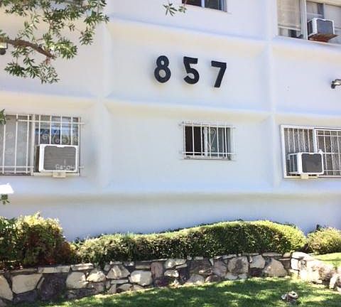 3rd image of 857 S Crenshaw Blvd #7