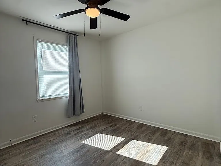 255 S Hicks St — Photo 10