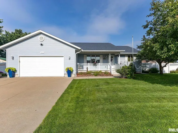 1525 5th Ave, Camanche, IA 52730