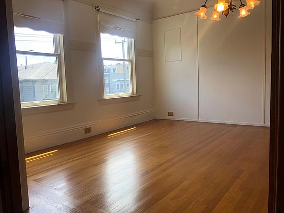 4th image of 685 16th Ave
