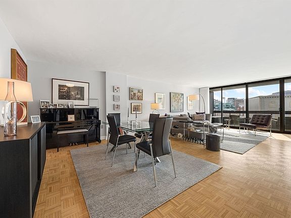 3rd image of 566 Commonwealth Ave APT 608