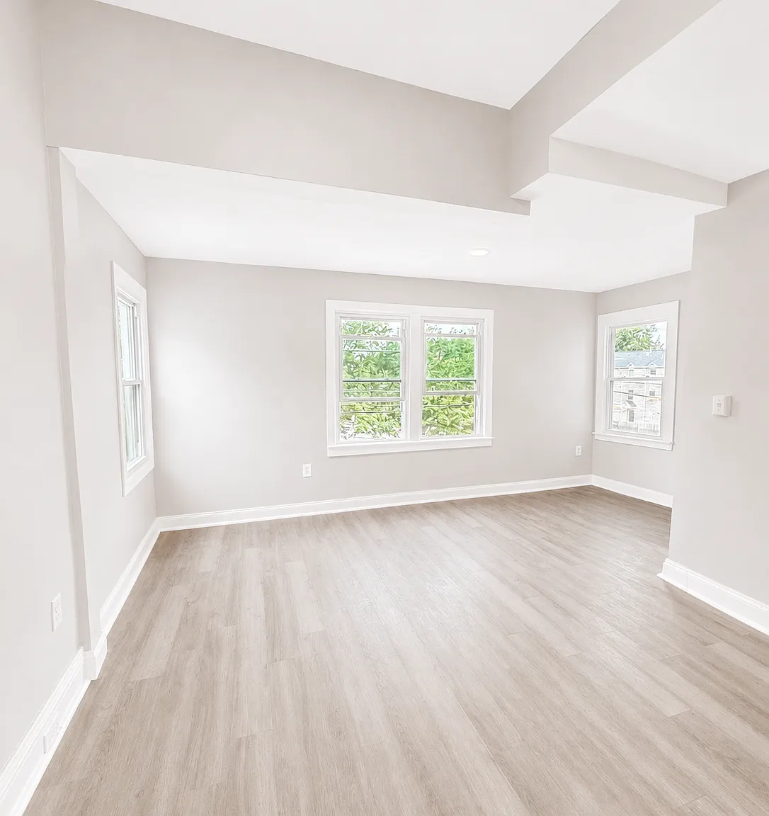 3 bed, 1050 sqft, $1,895 — Photo 4