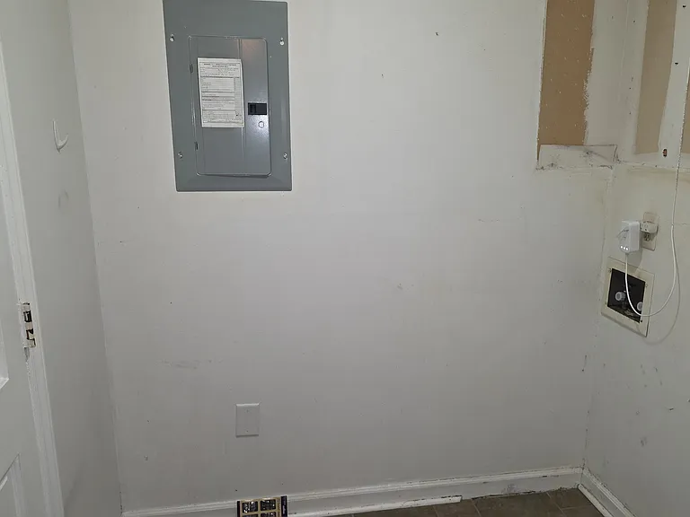 614 Garfield Dr — Photo 12