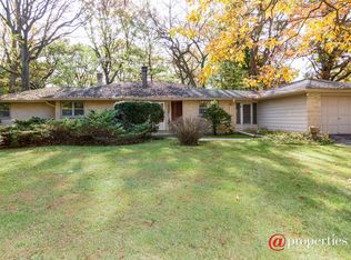1108 Quassey Ave, Lake Bluff, IL