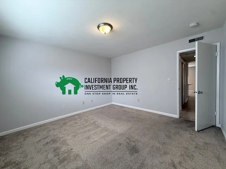 5422 Marconi Ave #5422 — Photo 15