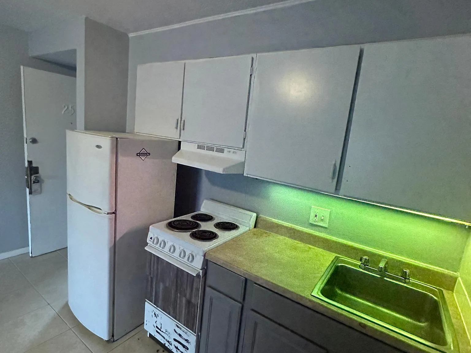 254 Oak St — Photo 4