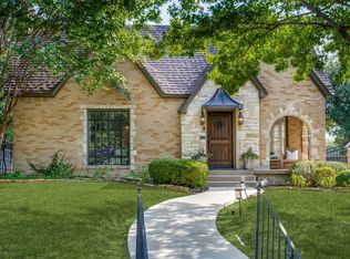 1118 Valencia St, Dallas, TX 75223