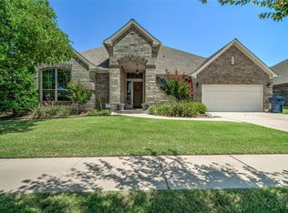 18604 Mesa Rd, Edmond, OK 73012