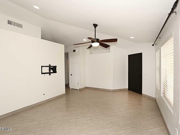 4th image of 2338 E EVANS Drive