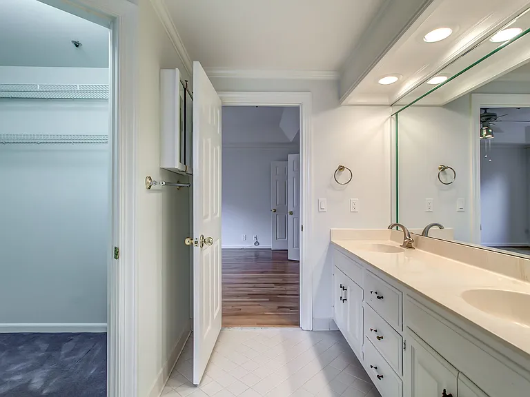 3320 Hillsboro Pike — Photo 38