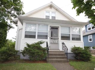 2008 Pringle Ave, Jackson, MI 49203