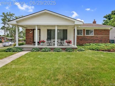 1356 N Selfridge Blvd, Clawson, MI, 48017