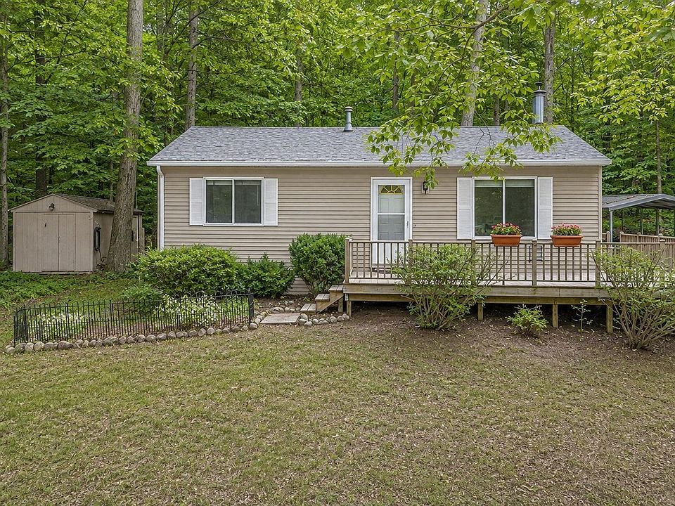 1st image of 1392 Valley Dr