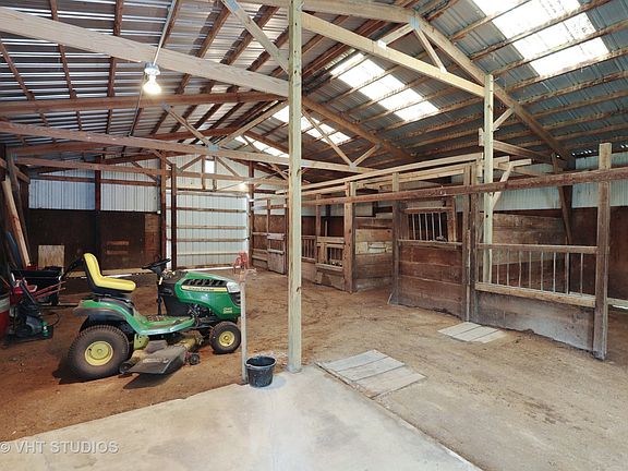 5th image of 43485 N New Venice Way